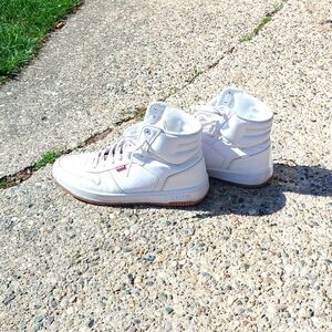 Levi's Sz:11 Basketball High Tops